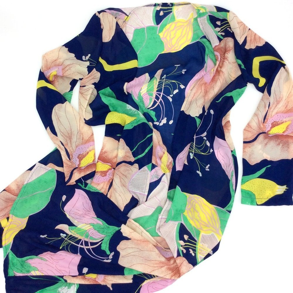 🎉✨️HOST PICK! 70s Inspired Chiffon Kimono sz S - Picture 3 of 4